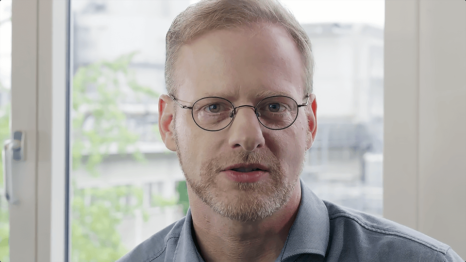 Photo of Chris Hansen, Chief Corporate Development Officer at Clariant, talking about Clarita